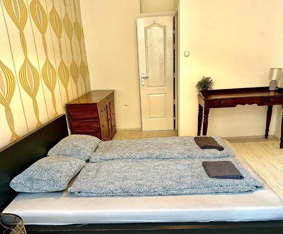 L8 Guesthouse Budapest Ngoại thất bức ảnh